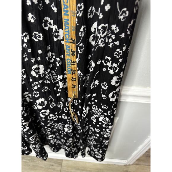 Woman Within Black White Daisy Floral Maxi Dress Size 18 18w 1x Roll Tab Sleeves - Picture 7 of 10